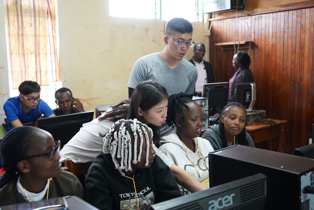台科大團隊利用暑假期間赴肯亞推動數位教育  圖／台科大肯亞服務計畫團隊提供